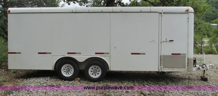 image for item G9425 2000 WW box trailer