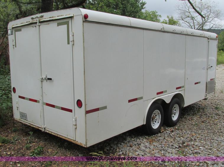 image for item G9425 2000 WW box trailer