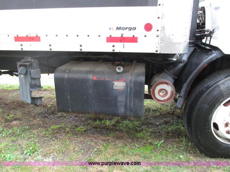 image for item G9427 1985 Mack MS200P cab over box truck