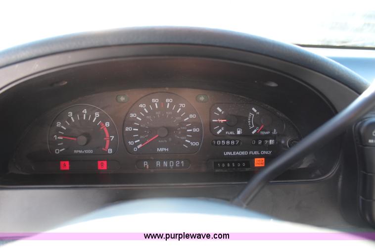 image for item H1330 1994 Mercury Villager GS van