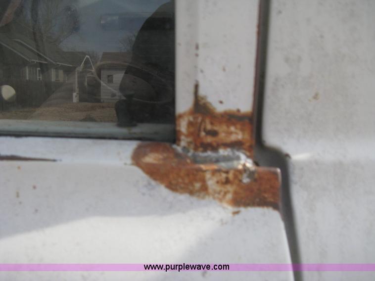 image for item H4276 1974 International pickup truck