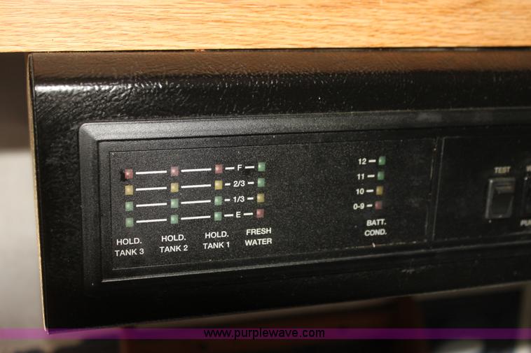 image for item H7351 1999 Dutchmen Classic GL 31' camper