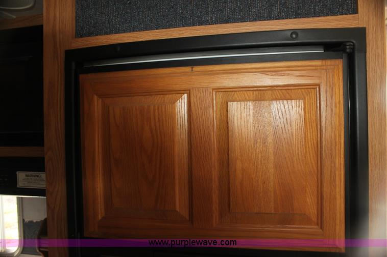 image for item H7351 1999 Dutchmen Classic GL 31' camper