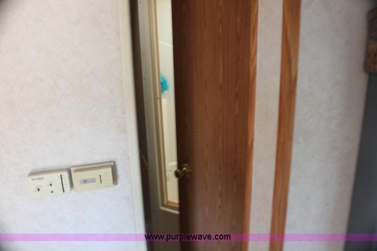 image for item H7351 1999 Dutchmen Classic GL 31' camper