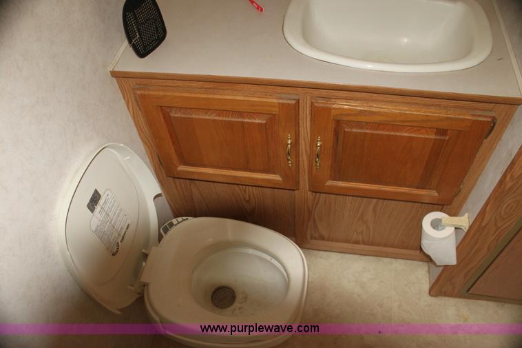 image for item H7351 1999 Dutchmen Classic GL 31' camper