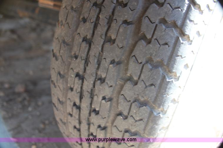 image for item H7351 1999 Dutchmen Classic GL 31' camper