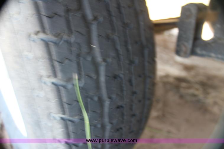 image for item H7351 1999 Dutchmen Classic GL 31' camper