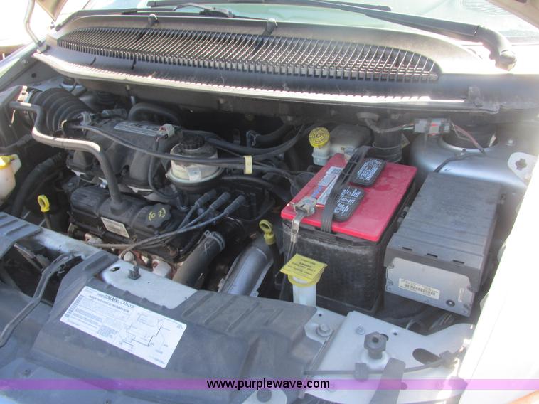 image for item H7721 2005 Chrysler Town & Country Limited van