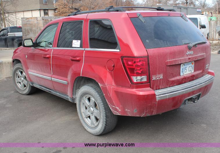 image for item H7857 2005 Jeep Grand Cherokee Limited SUV