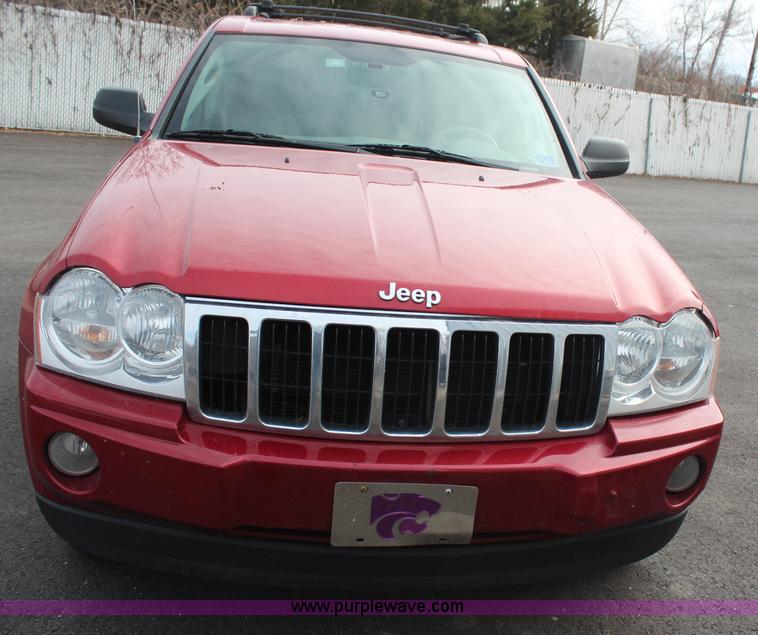 image for item H7857 2005 Jeep Grand Cherokee Limited SUV
