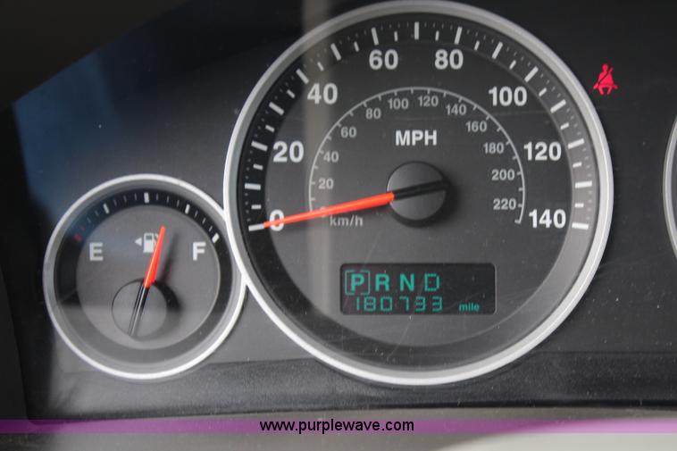 image for item H7857 2005 Jeep Grand Cherokee Limited SUV