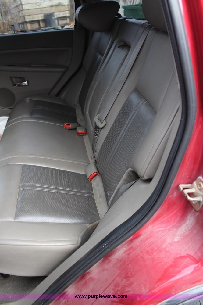image for item H7857 2005 Jeep Grand Cherokee Limited SUV