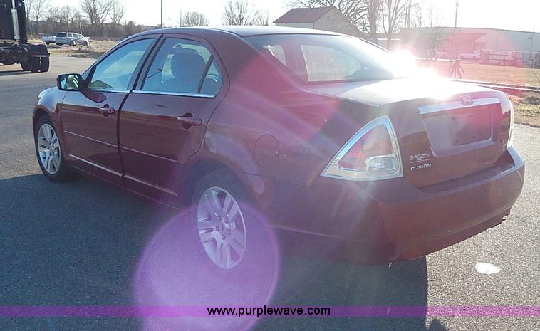 image for item H9516 2006 Ford Fusion SEL