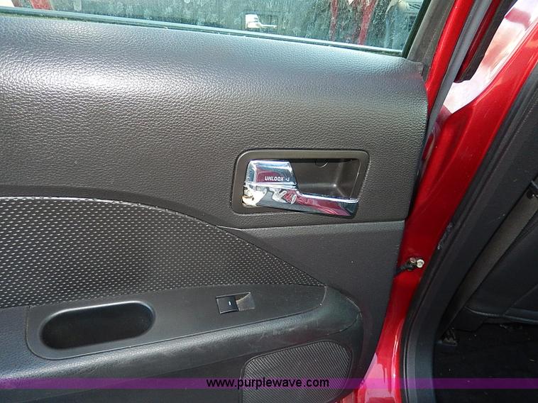 image for item H9516 2006 Ford Fusion SEL