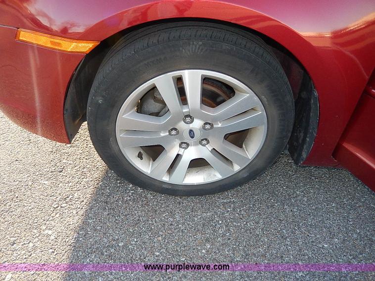 image for item H9516 2006 Ford Fusion SEL