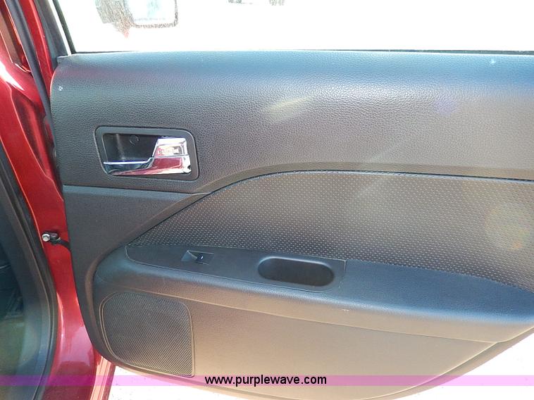 image for item H9516 2006 Ford Fusion SEL