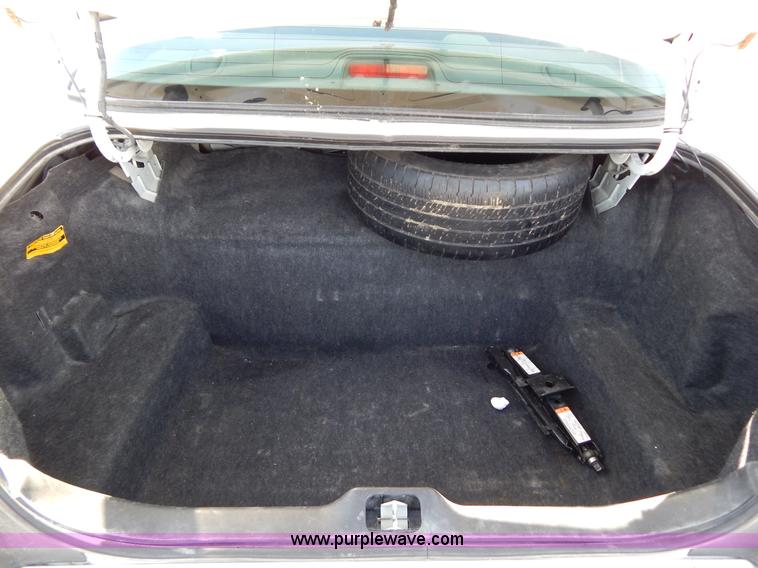 image for item I1178 2003 Ford Crown Victoria Police Interceptor