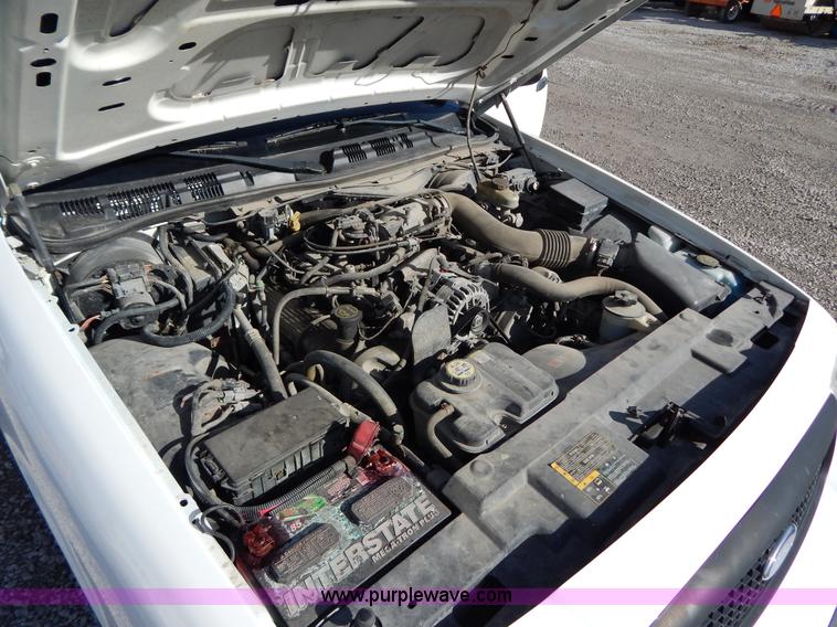 image for item I1178 2003 Ford Crown Victoria Police Interceptor