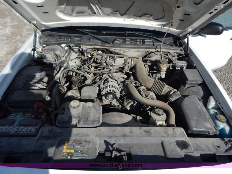 image for item I1178 2003 Ford Crown Victoria Police Interceptor