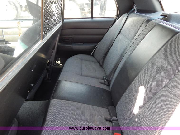 image for item I1178 2003 Ford Crown Victoria Police Interceptor