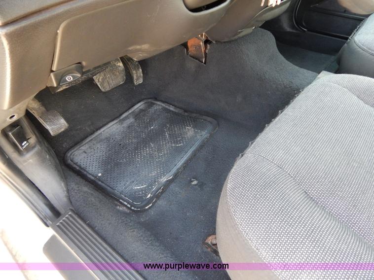 image for item I1178 2003 Ford Crown Victoria Police Interceptor