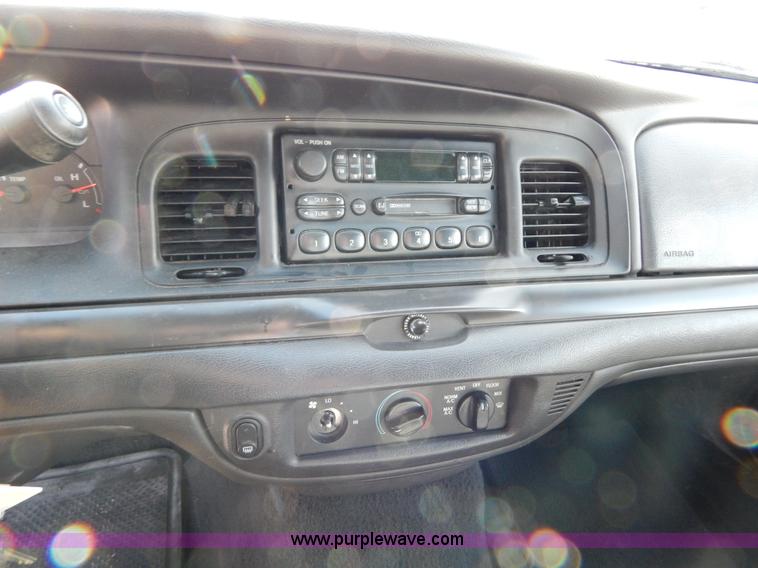 image for item I1178 2003 Ford Crown Victoria Police Interceptor