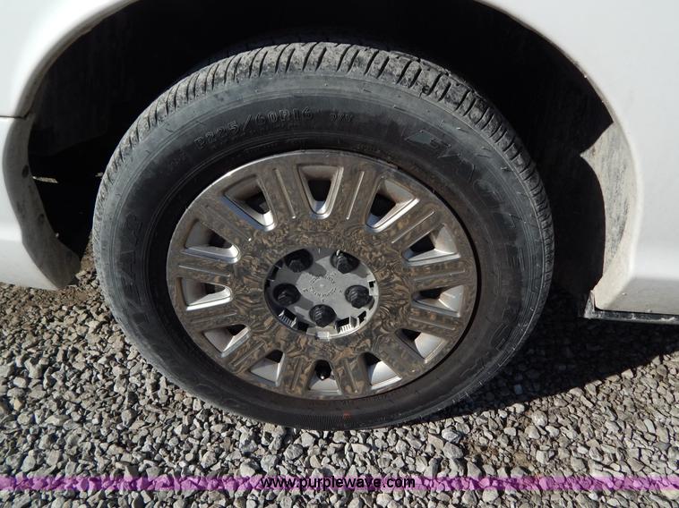 image for item I1179 2003 Ford Crown Victoria Police Interceptor