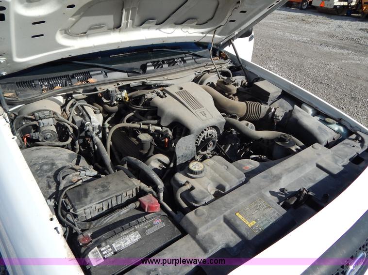 image for item I1179 2003 Ford Crown Victoria Police Interceptor