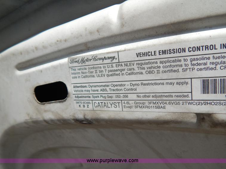 image for item I1179 2003 Ford Crown Victoria Police Interceptor