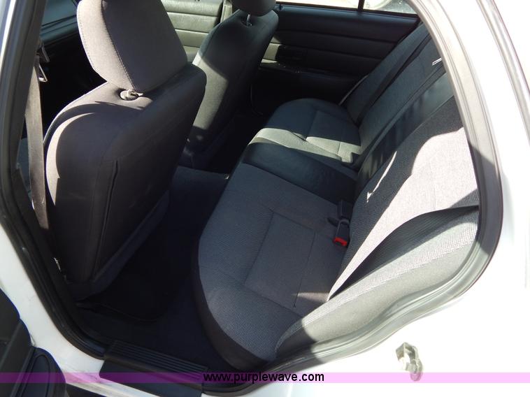 image for item I1179 2003 Ford Crown Victoria Police Interceptor