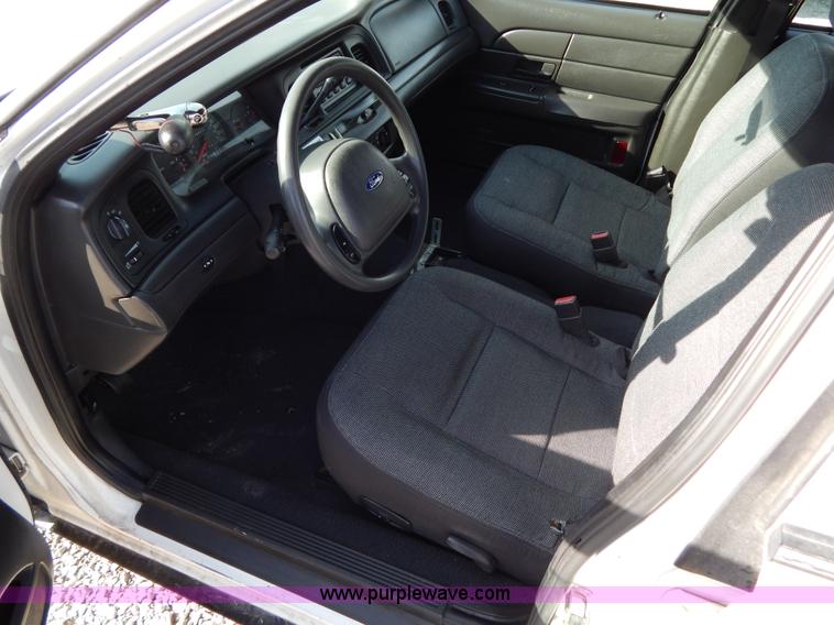 image for item I1179 2003 Ford Crown Victoria Police Interceptor