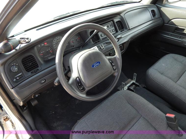 image for item I1179 2003 Ford Crown Victoria Police Interceptor