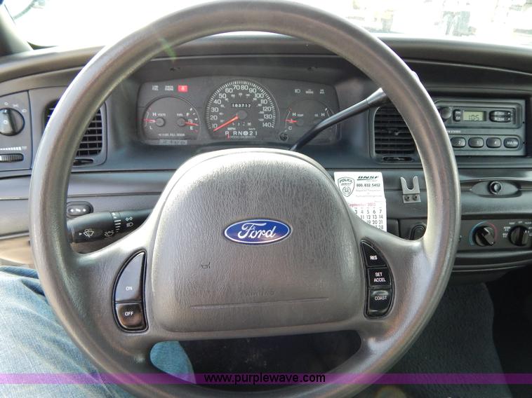 image for item I1179 2003 Ford Crown Victoria Police Interceptor