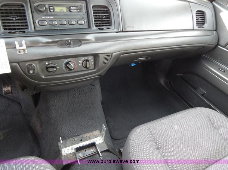 image for item I1179 2003 Ford Crown Victoria Police Interceptor
