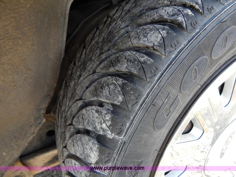 image for item I1180 2005 Ford Crown Victoria Police Interceptor