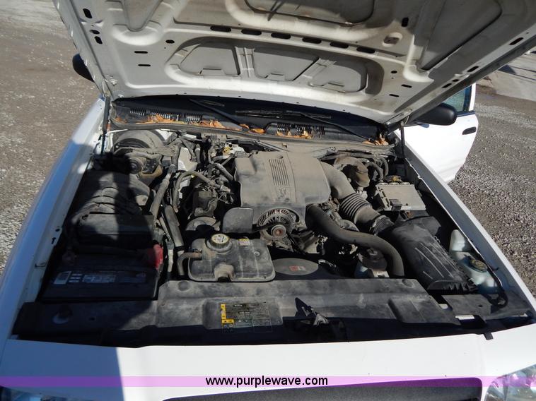 image for item I1180 2005 Ford Crown Victoria Police Interceptor