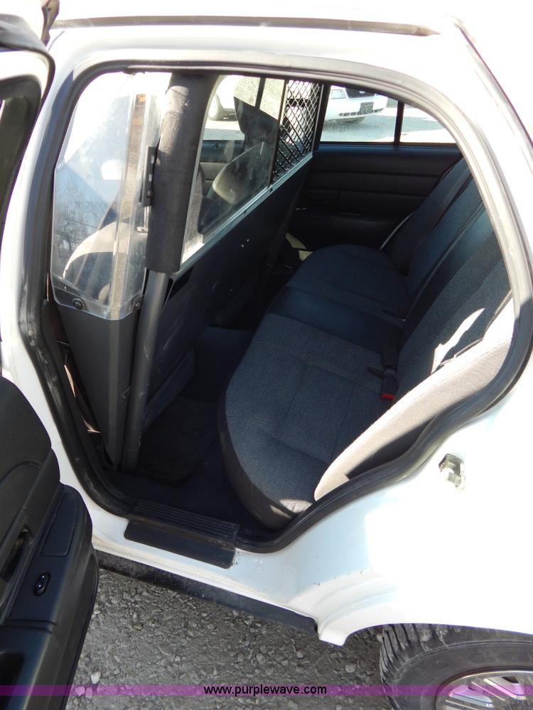 image for item I1180 2005 Ford Crown Victoria Police Interceptor