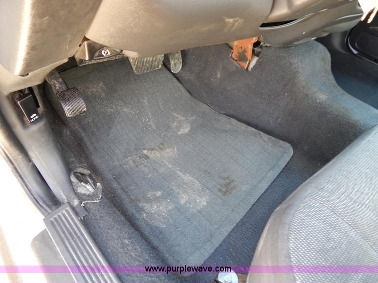 image for item I1180 2005 Ford Crown Victoria Police Interceptor