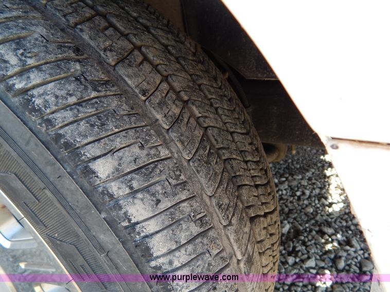 image for item I1181 2005 Ford Crown Victoria Police Interceptor