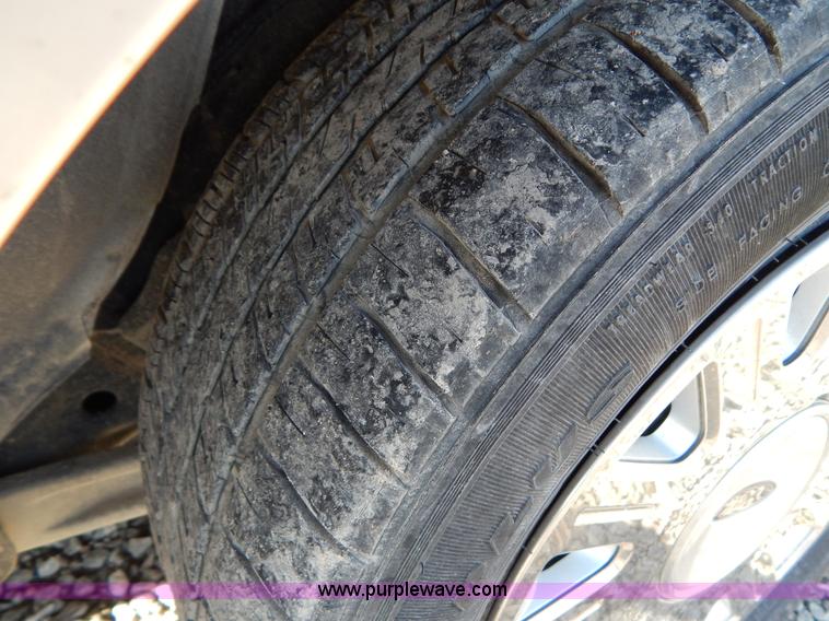 image for item I1181 2005 Ford Crown Victoria Police Interceptor