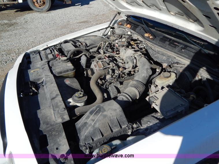 image for item I1181 2005 Ford Crown Victoria Police Interceptor