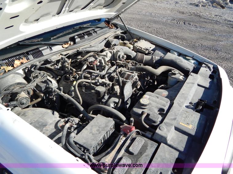 image for item I1181 2005 Ford Crown Victoria Police Interceptor