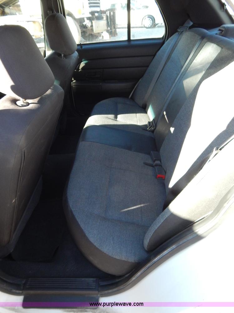 image for item I1181 2005 Ford Crown Victoria Police Interceptor