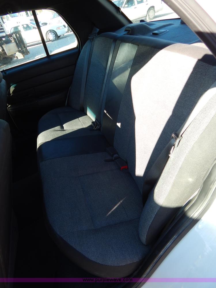 image for item I1181 2005 Ford Crown Victoria Police Interceptor