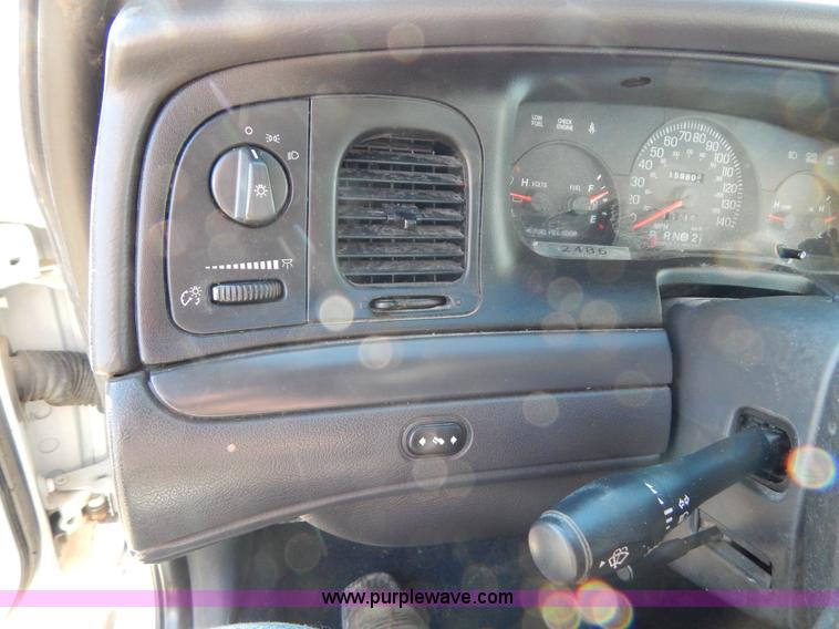 image for item I1181 2005 Ford Crown Victoria Police Interceptor