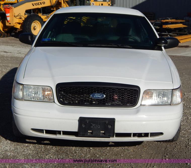 image for item I1183 2009 Ford Crown Victoria Police Interceptor