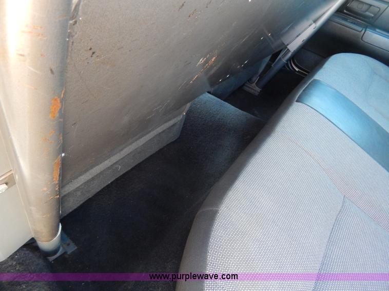 image for item I1183 2009 Ford Crown Victoria Police Interceptor