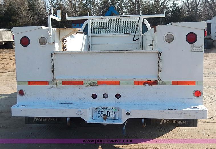 image for item I9364 1999 Ford F350 Super Duty utility truck