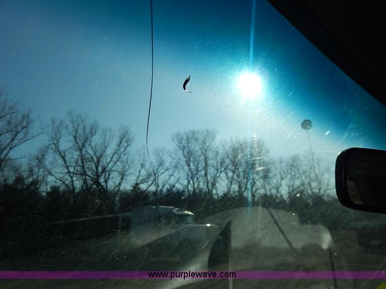 image for item I9364 1999 Ford F350 Super Duty utility truck