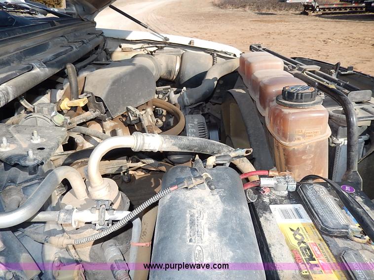 image for item I9364 1999 Ford F350 Super Duty utility truck